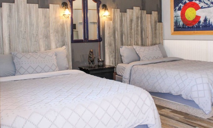 Howard Hotel | Black Bear Lodge 3