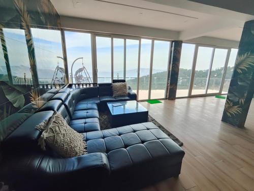 Khaprar Villa | Black Rose Mukteshwar Hill Top