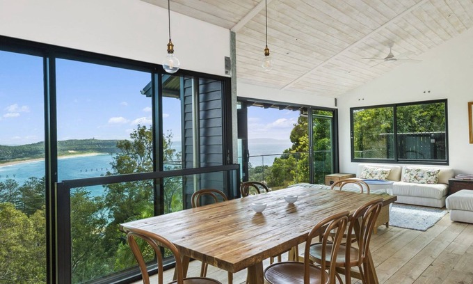 Palm Beach House | BLACK ZINC by Palm Beach Holiday Rentals