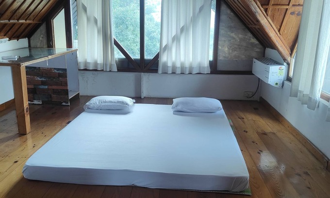 Bhimtal Hotel | Blackbird Cottage Bhimtal