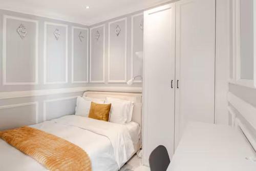 Greater Johannesburg Metropolitan Area House | Blessed Luxury Cottage into Nature in Sandton Apartment in Sandton