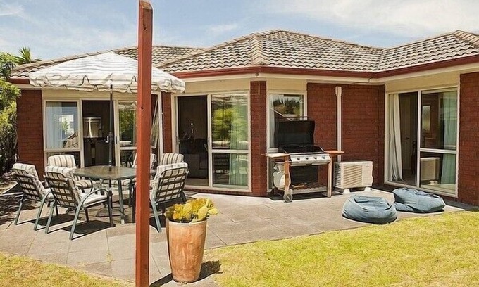 Whangamata Cottage | Bliss by the Beach - Whangamata Holiday Home