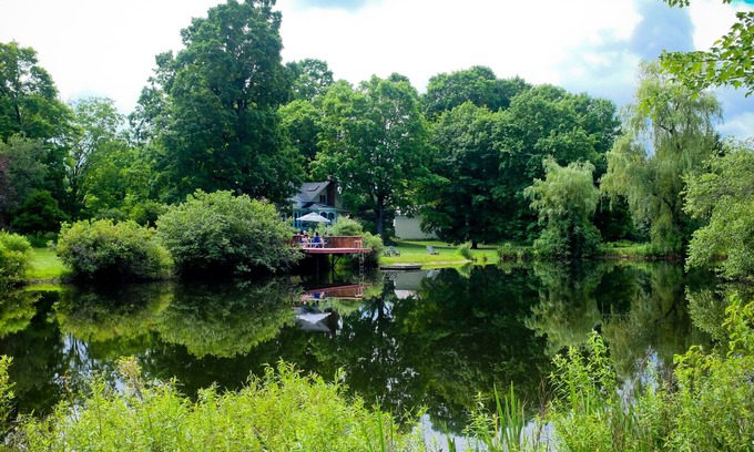 Red Hook Other | Blissful 1848 Farmhouse: AVAILABLE THANKSGIVING 2025