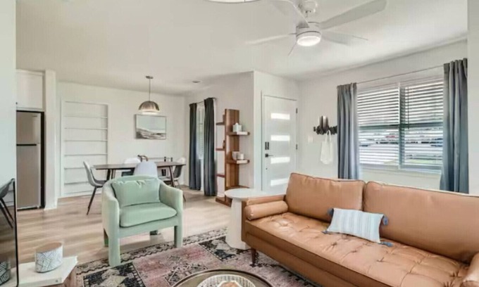 Georgetown House | Blissful Arose- walk to the trails and square!