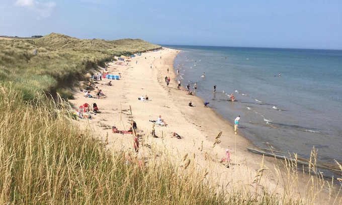Seahouses House | BLISSFUL BEACH RETREAT TO REST AND RE THINK WHAT REALLY MATTERS ❤️ .sleeps 8