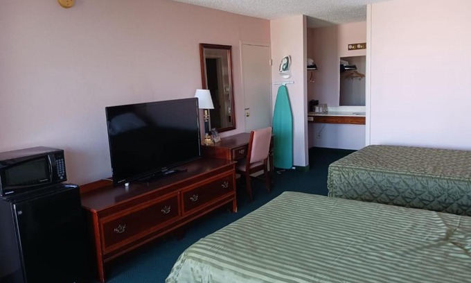 Wabash Hotel | BlissPoint Inn Wabash