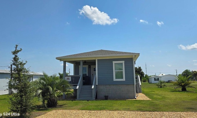 Mexico Beach House | 🏝️ Blocks from Beach-2BR Home-Great Location-Sea La 🏝️