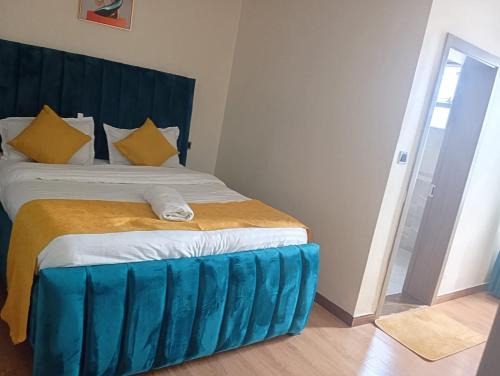 Karen Apartment | Blonch's Airbnbs