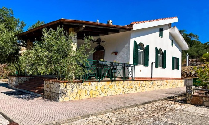 Itri House | Blu Daddy