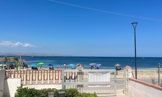 Eastern Sicily House | Blu Marzamemi Rooms - Double room