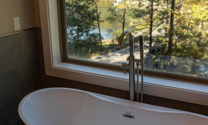 Swanton House | Blue Anchor- 8 bedrooms with indoor pool and movie theater