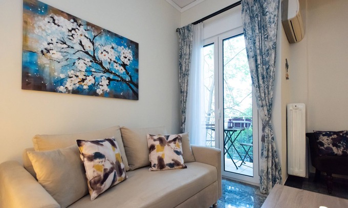 Nea Smirni Apartment | Blue Ark Athenian Nest