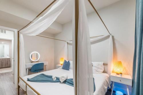 East Orange Apartment | Blue Breakaway with Free Parking and Sleeps 9, Book 7 days, Get 20 Percent OFF