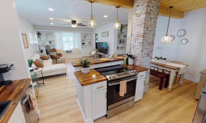 Wichita House | Blue Bungalow - Bright and Beautiful! King Bed! Walk to Wesley!