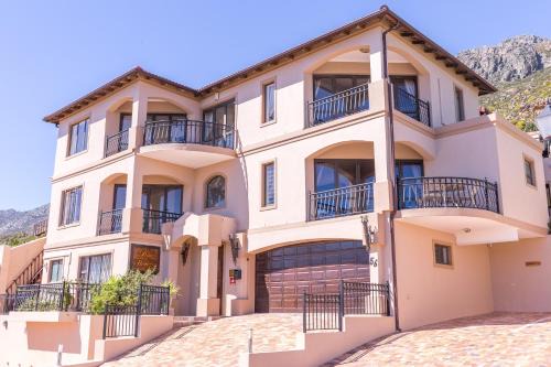 Mountainside House | Blue Horizon Guest House
