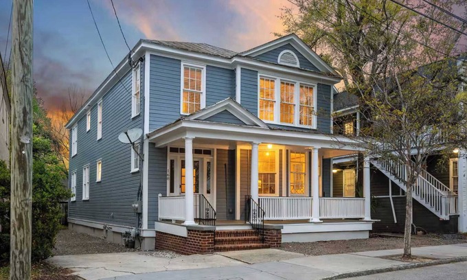 Cannonborough Elliotborough House | Blue Magnolia | Perfect for Large Groups