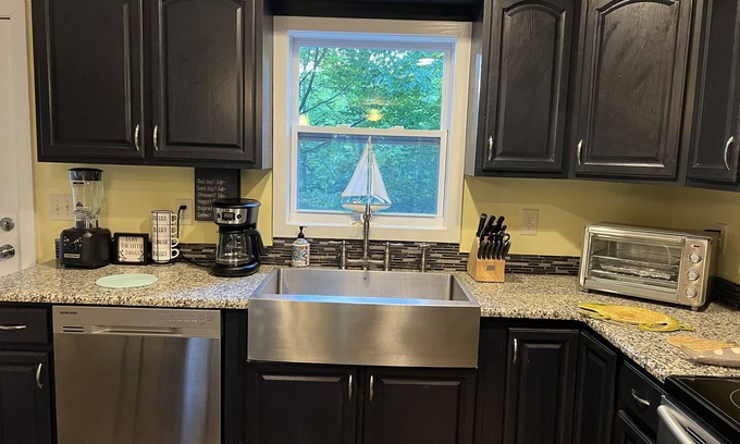 Sharps Chapel House | Blue Oasis House Lake Side Norris Lake 3BR