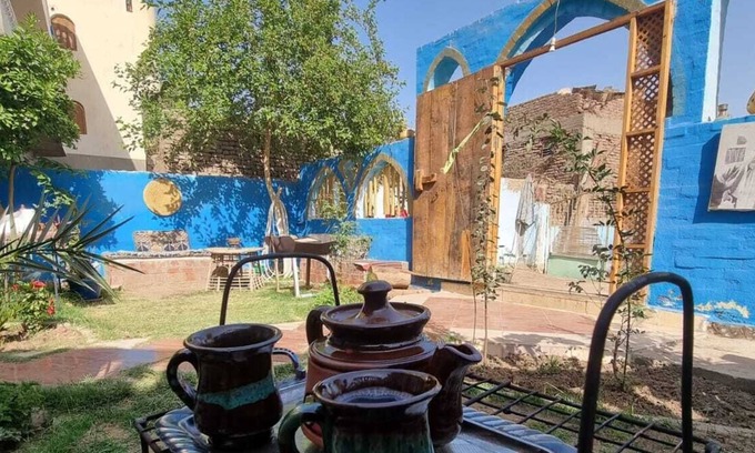 Luxor House | Blue Palace Garden