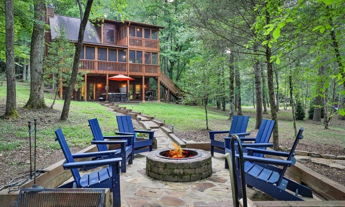 Cashes Valley Cabin | Blue Ridge Creek Retreat