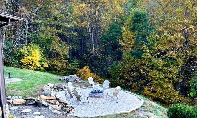 Moravian Falls Apartment | Blue Ridge Gateway Cabin With Mountain Views