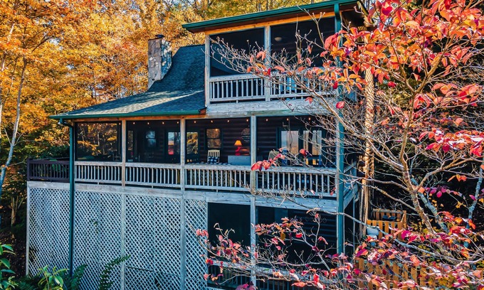 Morganton Ski Chalet | Blue Ridge Luxury Cabin - Views, Hot Tub & Firepit