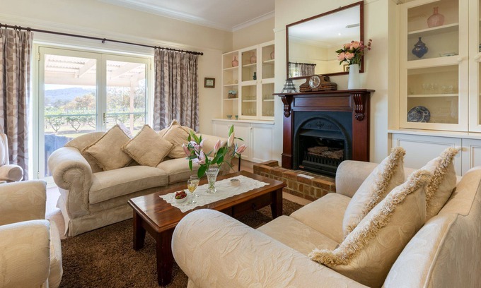 Lovedale House | Bluebush Estate with pool and tennis court