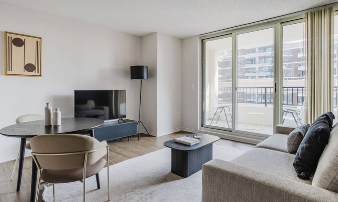 Ballston Apartment | Blueground | Ballston, pool, nr Arlington National Cemetery