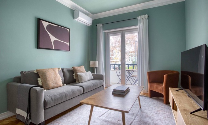 Sao Domingos de Benfica Apartment | Blueground | Benfica, fully furnished