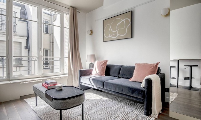 1st Arrondissement Apartment | Blueground | Canal Saint Martin, near shops
