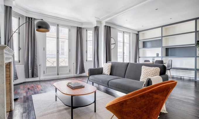 Champs-Elysees Apartment | Blueground | Champs Elysées, furnished & equipped