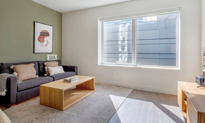 Downtown San Francisco Apartment | Blueground | SoMa, pool, nr Civic Center