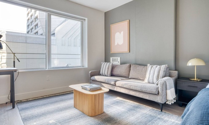 Downtown San Francisco Apartment | Blueground | SoMa, pool, nr Civic Center