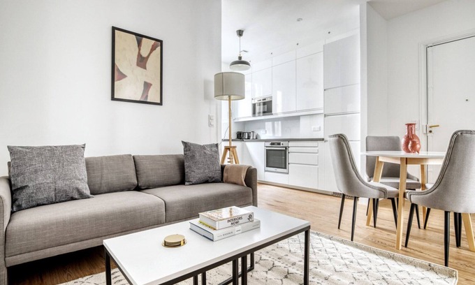 Ternes Apartment | Blueground | Ternes, furnished, nr Arc de Triomphe