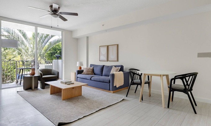 Northeast Miami Apartment | Blueground | Upper East Side, pool, nr Miami Beach