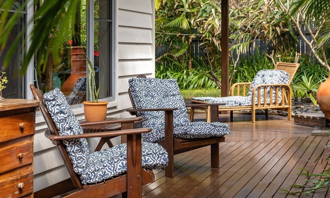 Blueys Beach Apartment | Blueys @ Blueys unwind and relax in this Balinese style gem