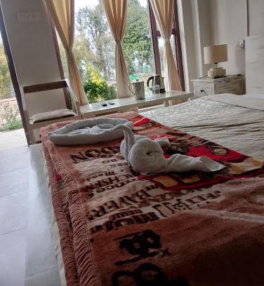 Jhultar Barkhet Hotel | BN Resort