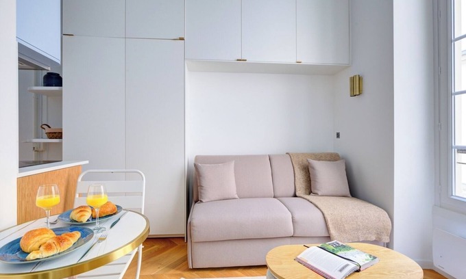 Marais Apartment | BnBNook - Studio - Place des Vosges and Bastille