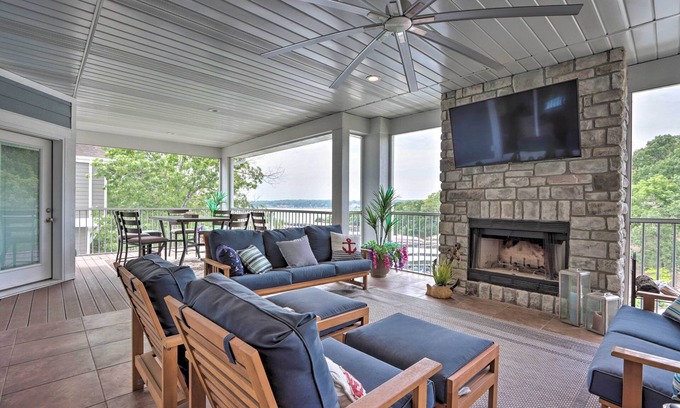 Osage Beach House | Boat Dock & Fire Pit: Luxe Osage Beach Lake House!