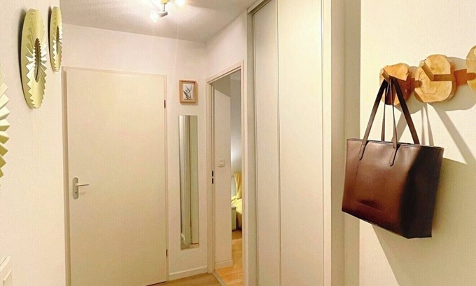 Blagnac Apartment | Bohemian apartment - WI-FI - Air conditioning - Parking - Netflix