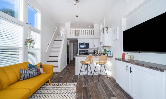 Kissimmee Cottage | Bohemian Chic Retreat - Tiny Home near Disney