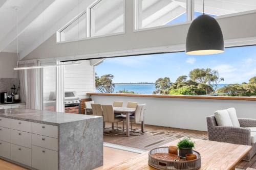 Point Lonsdale Apartment | Bombora House