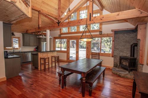 Comstock Acres House | Bonanza By Hauserman Rentals