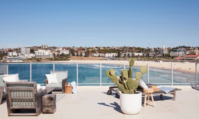 Bondi Beach Apartment | Bondi Beachfront - arguably the best view in Bondi!