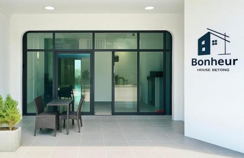 Betong Villa | bonheurhousebetong