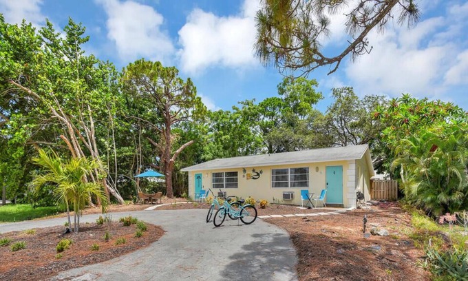 Bonita Springs Cottage | Bonita Springs Beach Escape unit 83