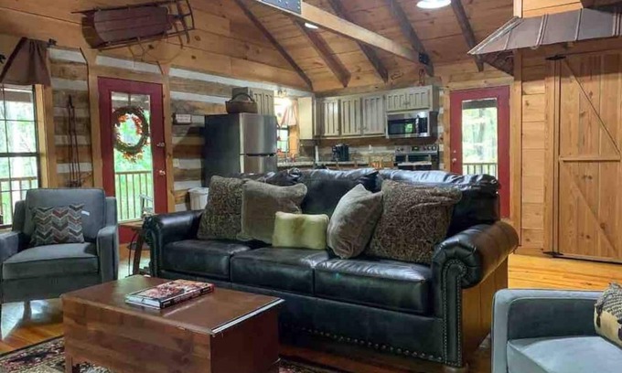 Mentone House | Book Fall Now+Cabin+HotTub+Pet+GR8Coffee+NEW Bath