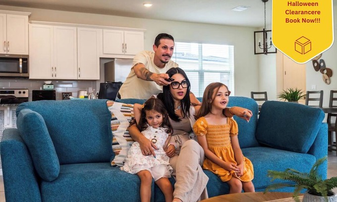 Four Corners House | Book Now and Enjoy Incredible Opening Saving rewards like bonus nights, VIP gifts, and more!