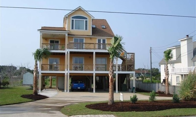 The Point House | Book now for 2026 vacation! Great Family home! 1:30 check-in with no wait!
