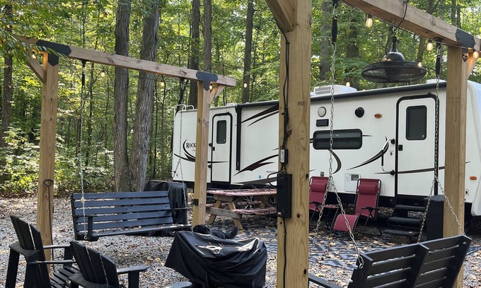 Goshen House | Book your Fall Getaway now ! Our Season ends November 22! We offer Breakfast !