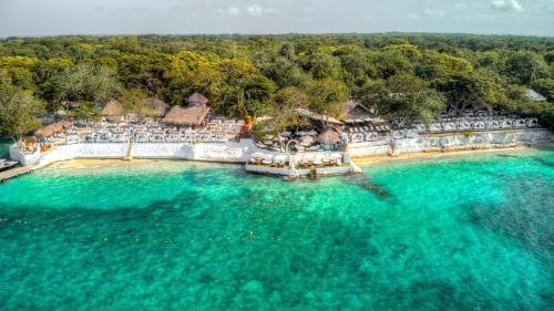 Rosario Islands Hotel | Bora Bora Cartagena